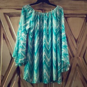 Ladies Tunic very nice beautiful sleeves